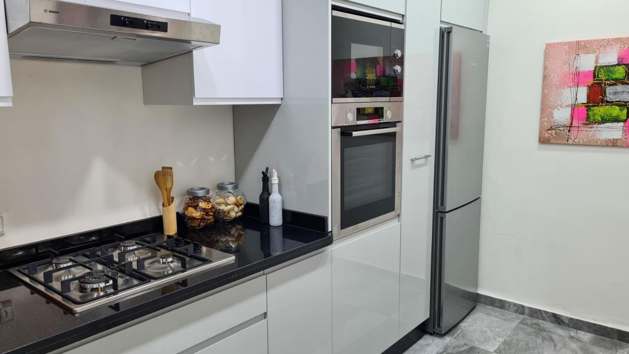 Cosy 2 Bedrooms Apartment In The Heart Of 卡萨布兰卡 外观 照片